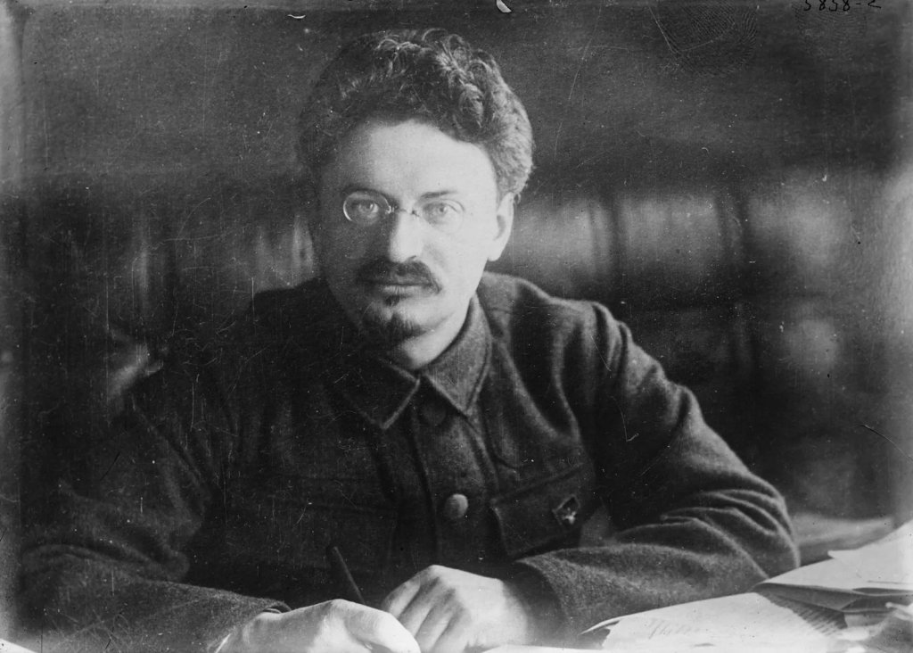 Leon Trotsky vs Stalin 2025: Revolusi Permanen, Birokrasi Soviet & Pertarungan Ideologi